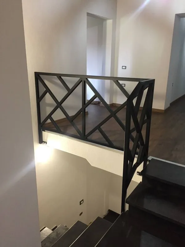 Металлические решётки на окна и перила — фото 2