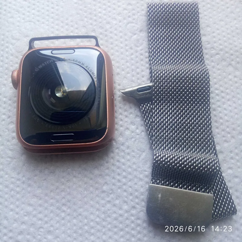 Apple Watch SE 40mm aluminium & ceramic case ion x glass gps — фото 3