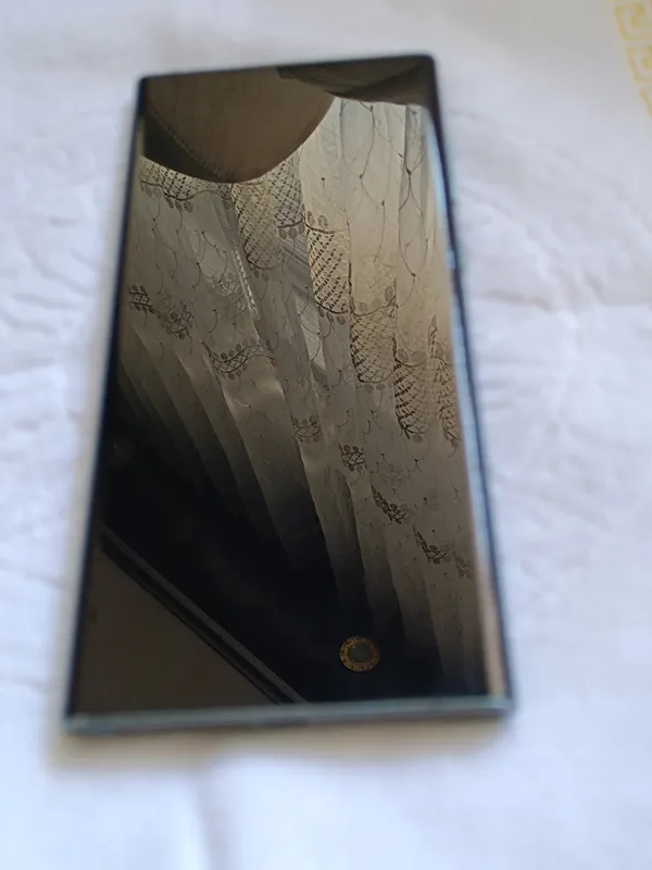 Samsung Galaxy S22 Ultra в цвете Зеленый (Green). — фото 2