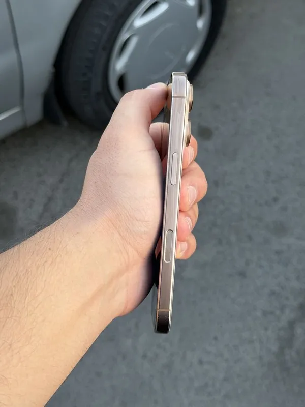 iPhone 16 Pro 512 ГБ, 82% ёмкости аккумулятора 5 iPhone 16 Pro 512 ГБ, 82% ёмкости аккумулятора 5