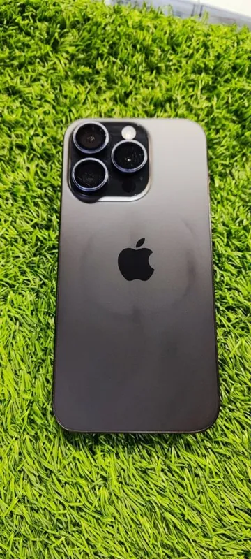 Iphone 15 pro titan — фото 4