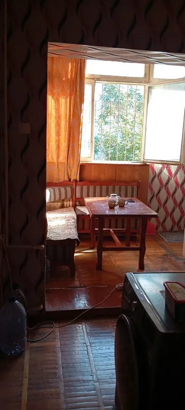1²/2/5, Shota Rustaveli, mo‘ljal: Birodarlar qabrlari 2
