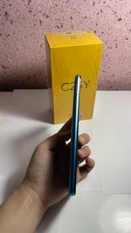 телефон Realme C25Y — фото 4