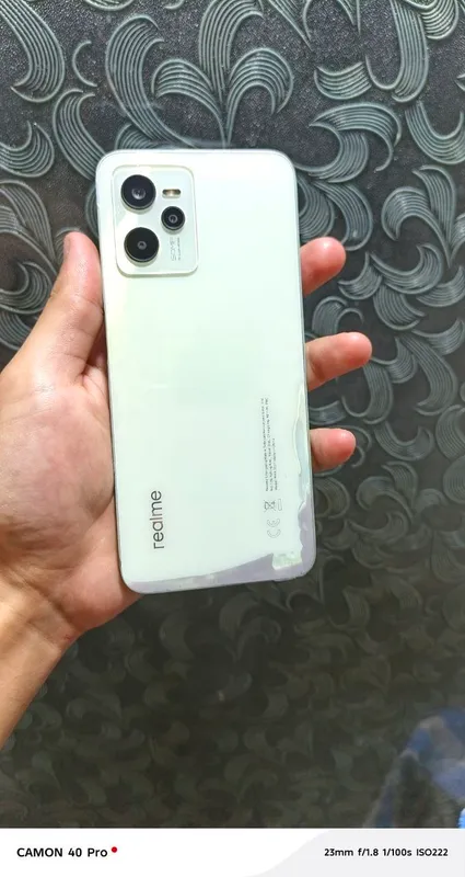 Realme C35
