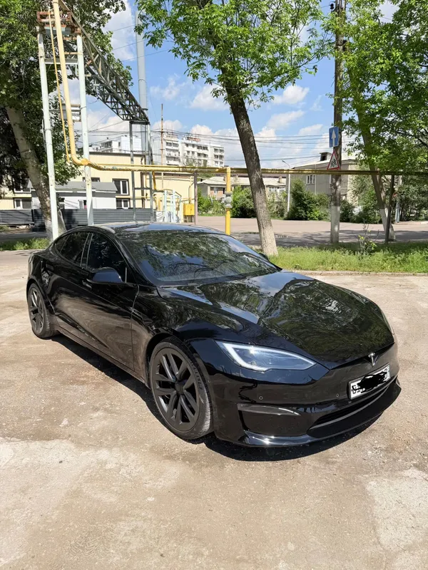 Tesla Model S Plaid