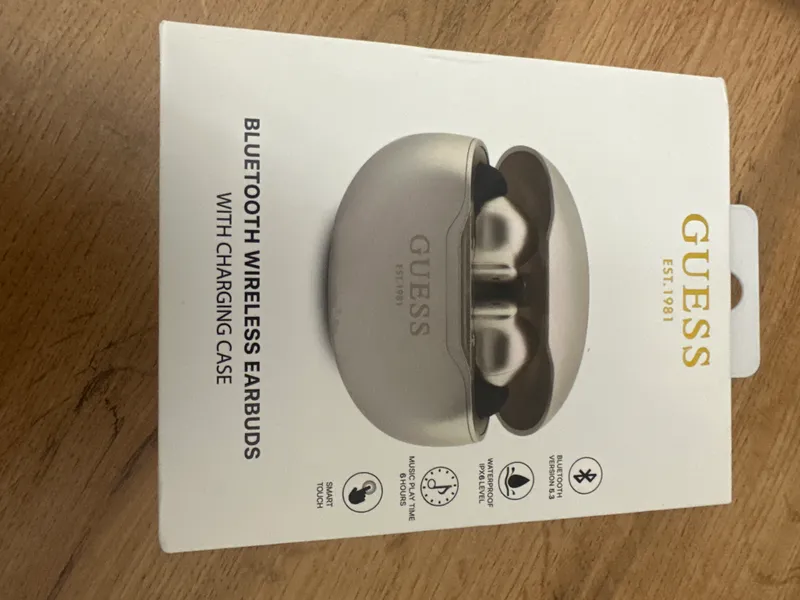 GUESS ОРИГИНАЛ AIRPODS 2