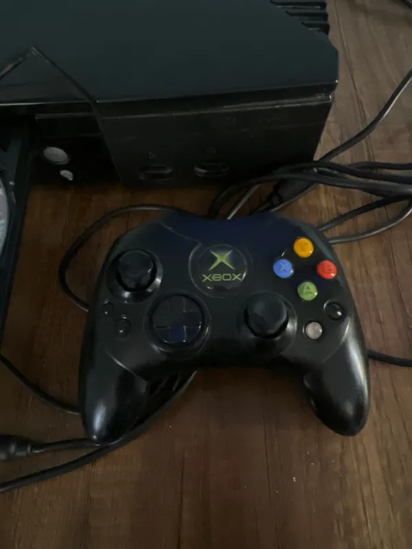 Продаётся XBOX 2 Продаётся XBOX 2