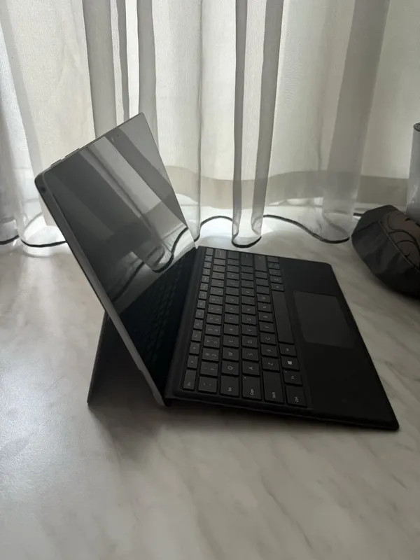 Microsoft Surface Pro 5 256 gb SSD ноутбук-планшет — фото 5