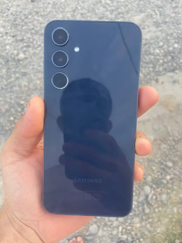Samsung A35 5G Srochna sotiladi 6