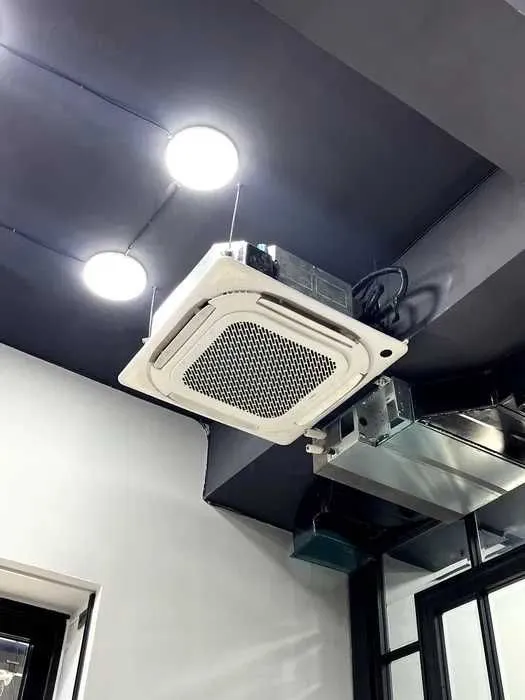 Кассетный кондиционер Midea 60,000 Kita Inverter.