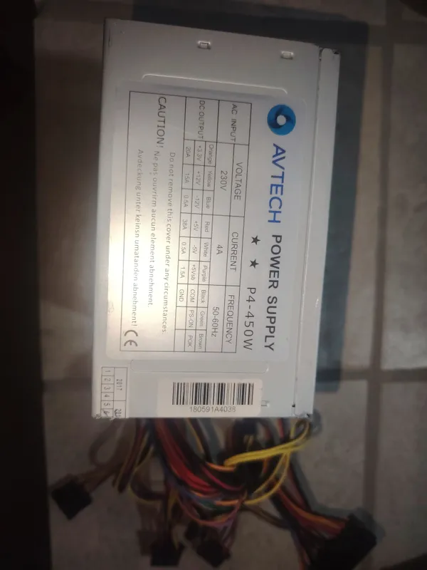 Blok pitania computer. Yangiyol.
