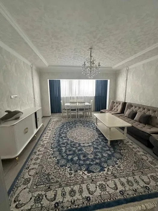 Сдаётся квартира, 3-комнаты, 75 м²