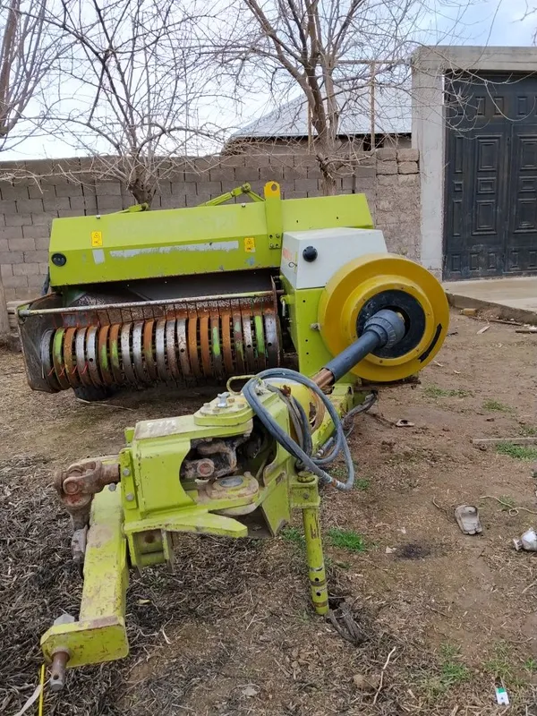 Claas markant 55