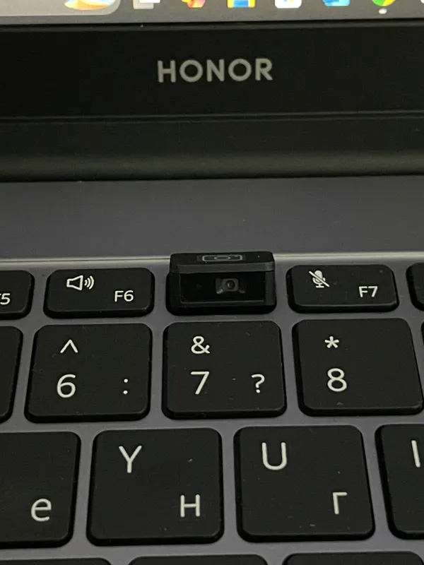 Honor MagicBook 15 / i5-1135G7 / 16 GB / SSD 512 GB 3 Honor MagicBook 15 / i5-1135G7 / 16 GB / SSD 512 GB 3