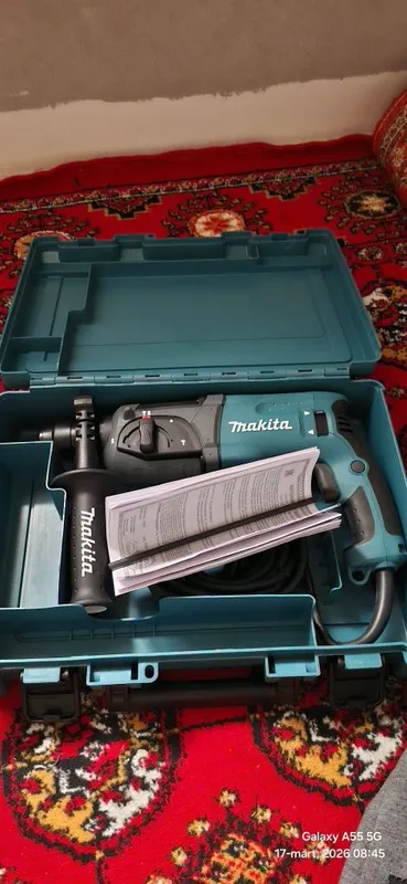 Perforator Makita HR 2470 original.