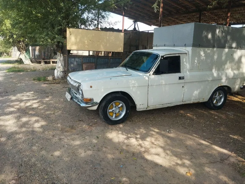 Pikap sotiladi 1992 yil 2