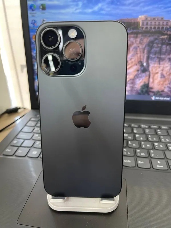 iPhone 16 Pro Max 1 iPhone 16 Pro Max 1