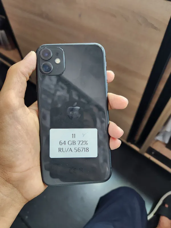 IPhone 11. .