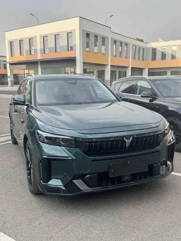 Voyah Free 318km AWD Naxt va Halol nasiya savdo Voyah Free 318km AWD Naxt va Halol nasiya savdo