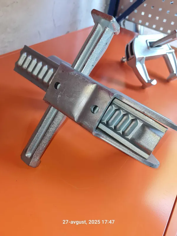 Qolip qulfi замок для опалубки 4,3kg. 4 Qolip qulfi замок для опалубки 4,3kg. 4