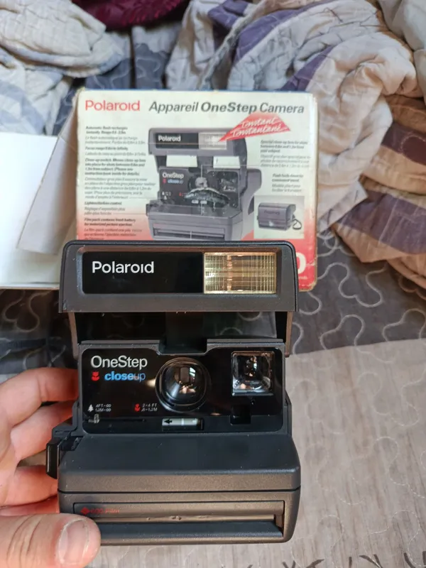 Продам фотоаппарат Полароид 2 Продам фотоаппарат Полароид 2