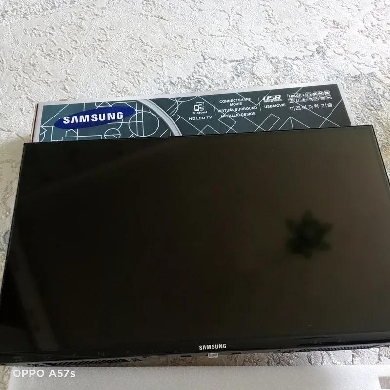 2ta 32 lik Televizor sotiladi 2ta pulti bilan 1