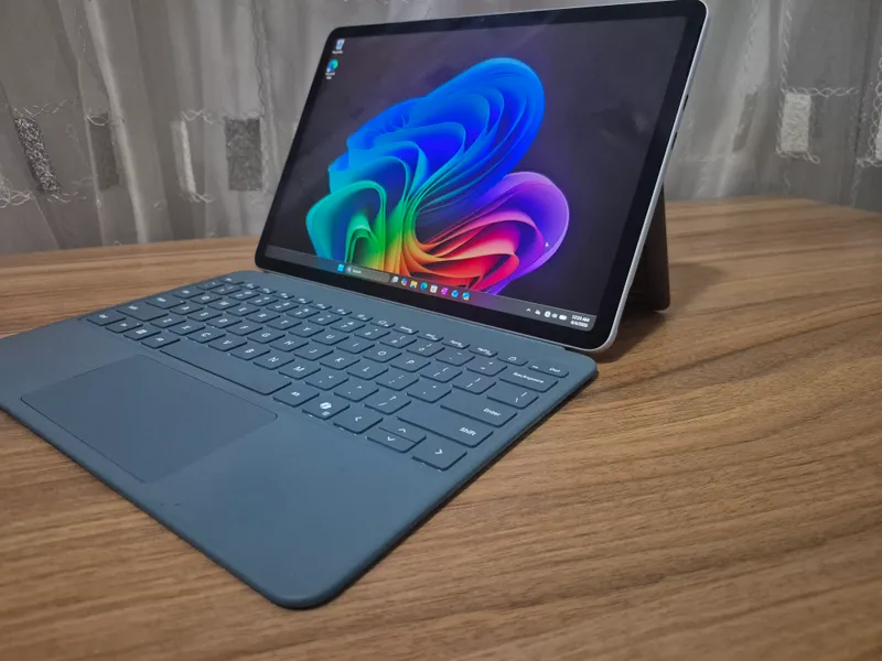 Microsoft Surface Pro 12 — фото 4