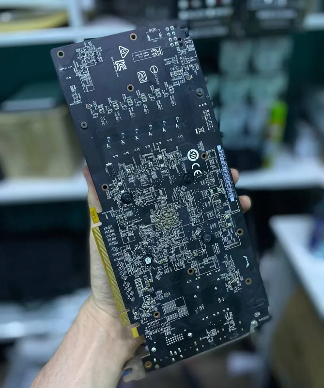 Видеокарта RX 580 8GB 2 Видеокарта RX 580 8GB 2