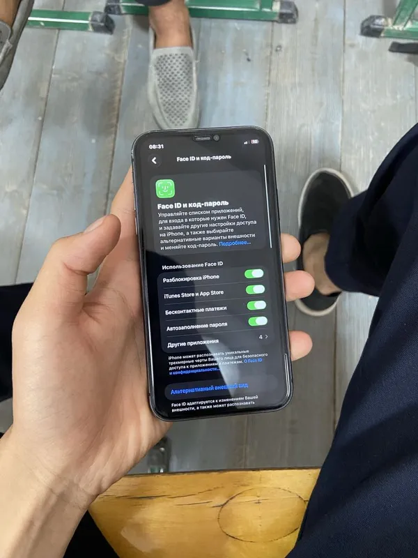 iPhone 11 | 64 GB | 71% 5 iPhone 11 | 64 GB | 71% 5