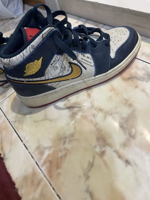 Nike Air jordan “euro tour” кроссовки для детей размер 36 3 Nike Air jordan “euro tour” кроссовки для детей размер 36 3