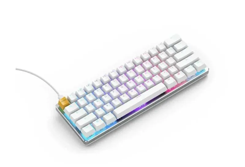 ^ Рассрочка на механическую клавиатуру Glorious GMMK Compact - White 2