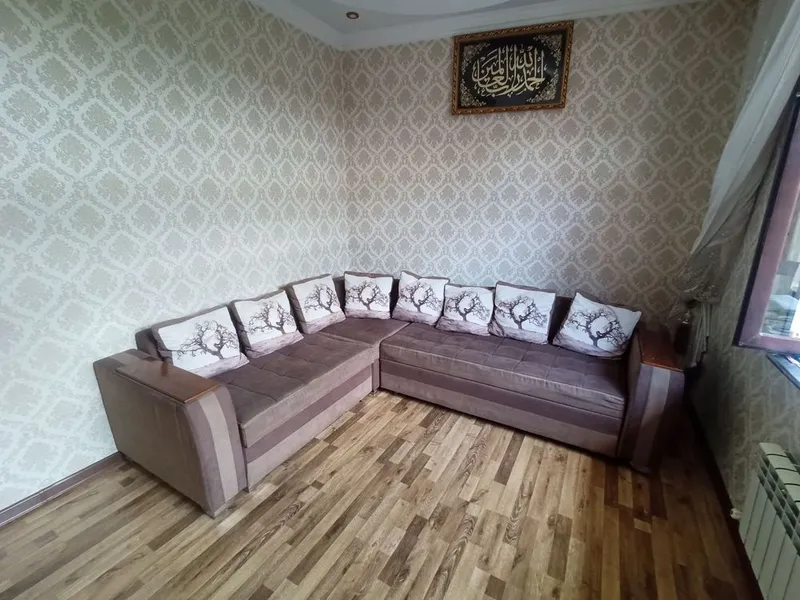 Продается раскладной гостинный диван