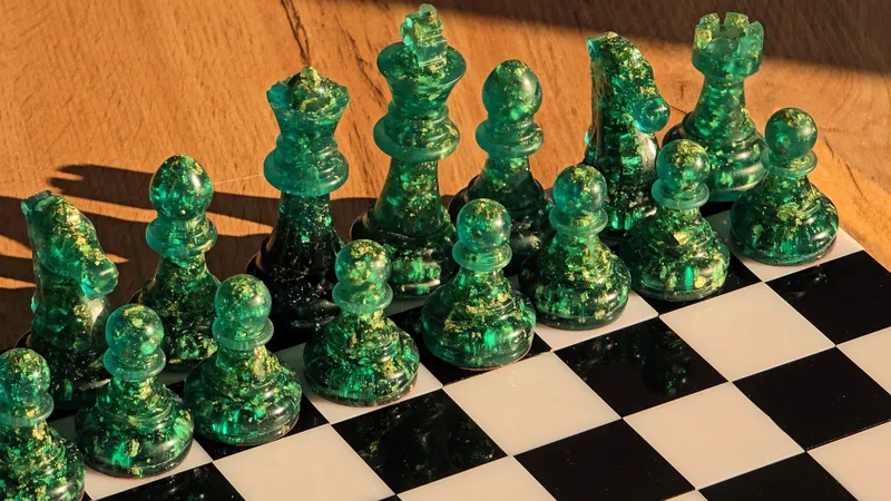 Шахмат фигкры и доска 7 Шахмат фигкры и доска 7