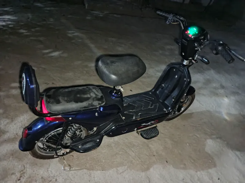 Elektroskuter shoshilinch sotiladi 4