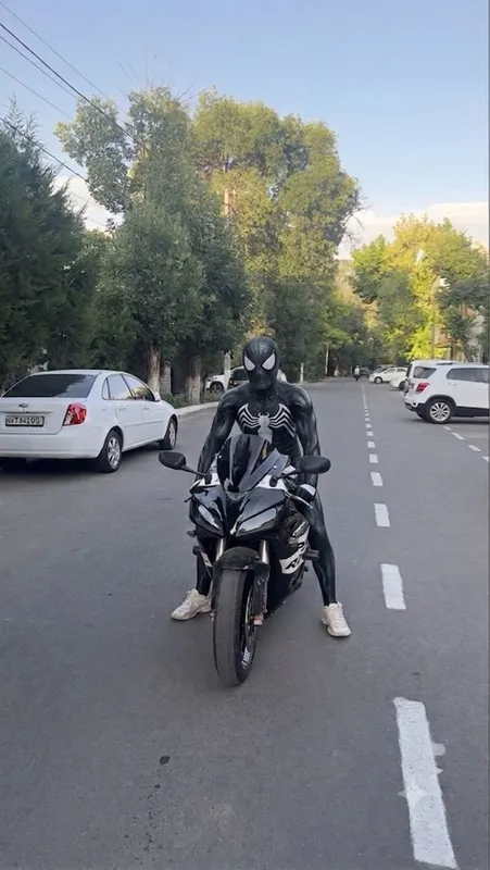 Продам хонбу сбр1000рр 2 Продам хонбу сбр1000рр 2
