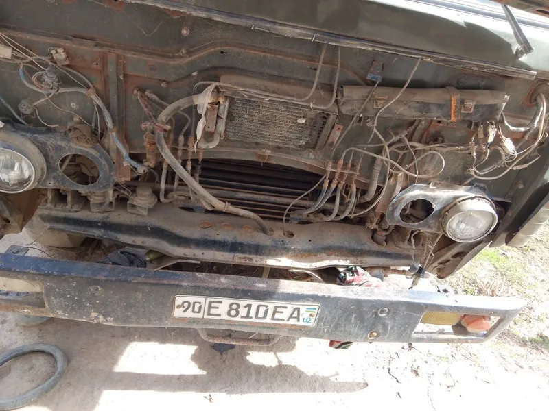 Kamaz sotiladi sastaniya yaxshi kelishamz yashil rangli balon yangilan