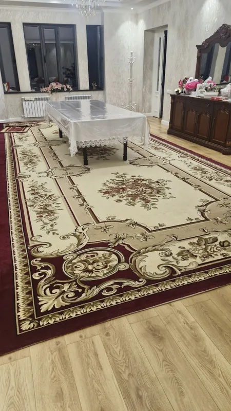 Продаётся ковёр б/у в хорошем состоянии