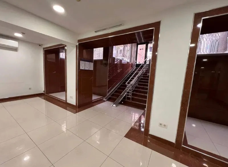 Нежилое помещение в центре, 494 м² (Дархан) — фото 4