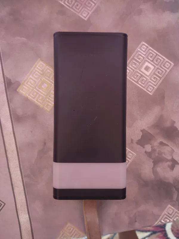 Power bank 1 oy ishlatilgan.fonarlari yonadi 50000wat — фото 2