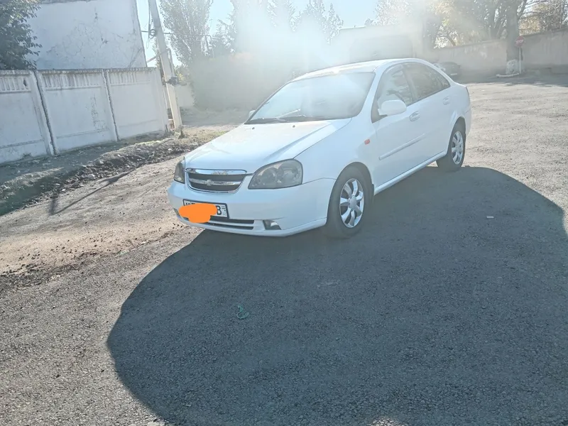 Ласетти 1/8 сотилади. Срочно