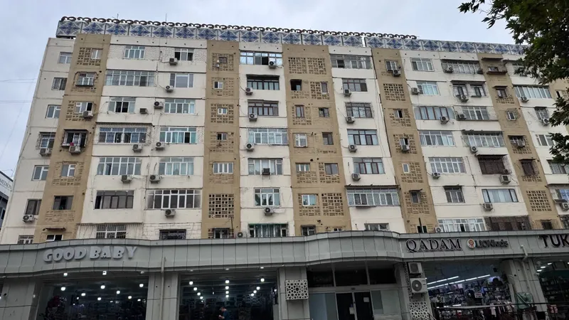 Продаётся уютная 2-комнатная квартира на Ганге с окнами во двор 7 Продаётся уютная 2-комнатная квартира на Ганге с окнами во двор 7