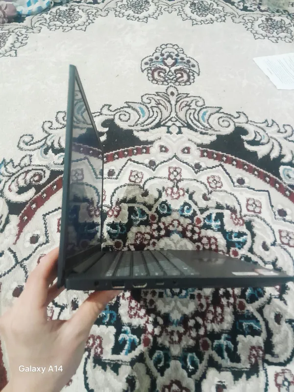 Noutbuk Sotiladi Lenovo 2