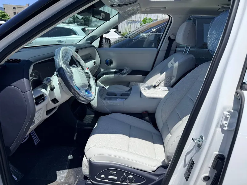 Hyundai Palisade 2.5T Hybrid Calligraphy 3 Hyundai Palisade 2.5T Hybrid Calligraphy 3