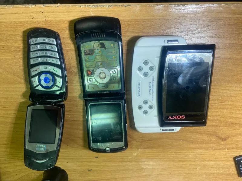 Sony Motorola 2 Sony Motorola 2