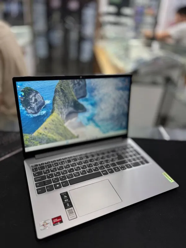 Lenovo holati ideal yangide srochni sotiladi 1 Lenovo holati ideal yangide srochni sotiladi 1