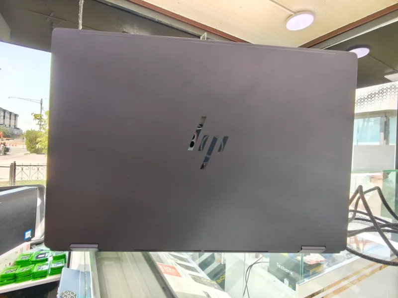 Hp Omnibook 32GB operativka Core7 ultra 2TB 1