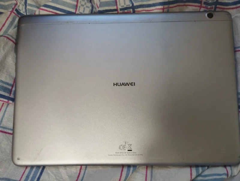 Планшет Huawei 3 Планшет Huawei 3