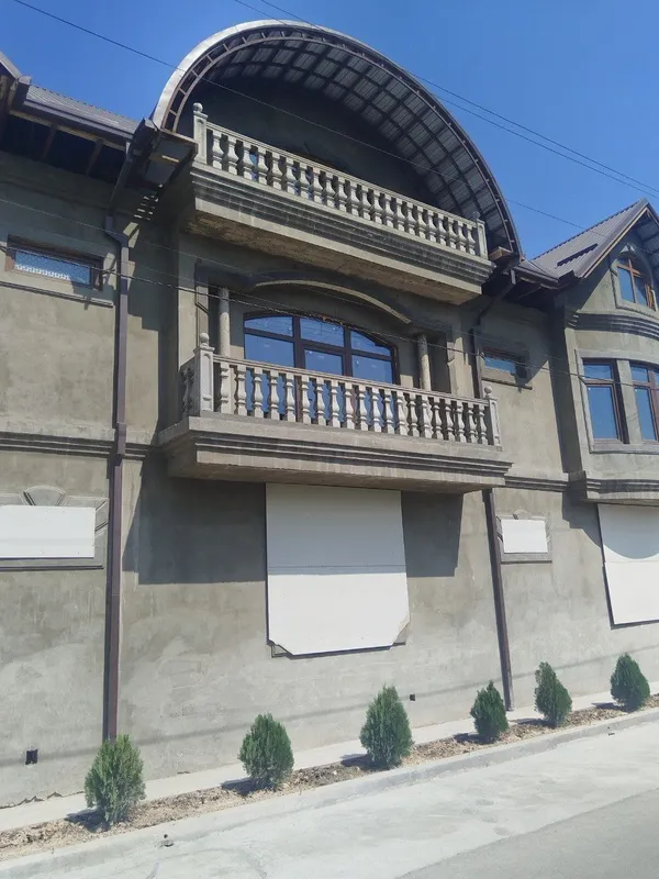 Декоративные балясины из травертина и бетона — фото 7
