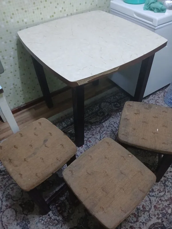 Стол стуля стуля 3 шт сред состояние 2 Стол стуля стуля 3 шт сред состояние 2