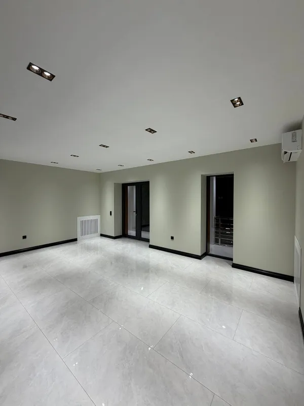 Продается нежилое помещение 2я линия, ориентир: ЖК Акай Сити, 150м² 1 Продается нежилое помещение 2я линия, ориентир: ЖК Акай Сити, 150м² 1